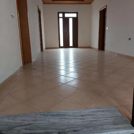 Albatros Bed & Breakfast *